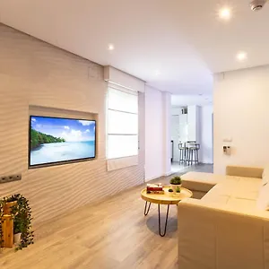 https://solmaestranza.hotelsinnerja.org